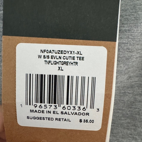 NWT The North Face
Women's Evolution Cutie Cotton T-Shirt in light gray Sz XL - Picture 6 of 7